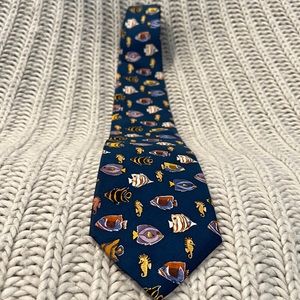 Alynn tie Eric Holch nautical collection (4/4)